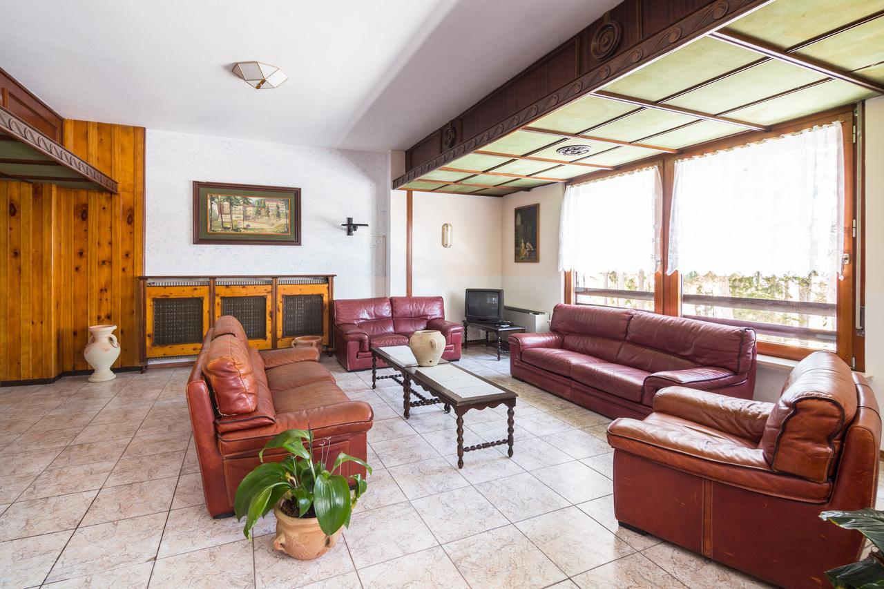 Royal Hotel Paolino Cavareno Extérieur photo