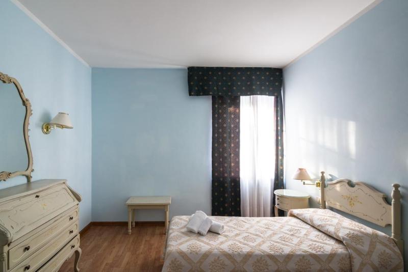 Royal Hotel Paolino Cavareno Extérieur photo
